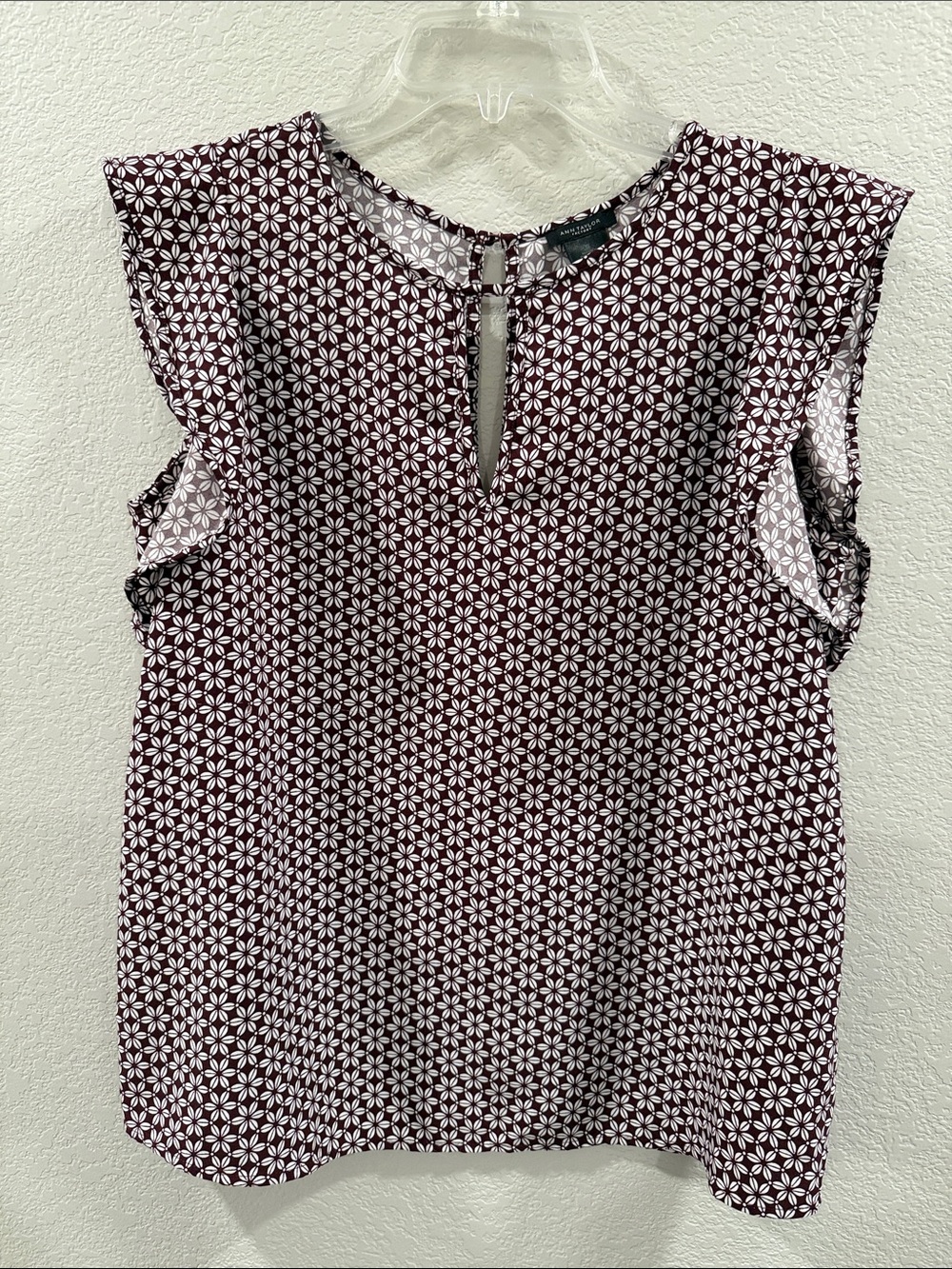 Ann Taylor Burgundy and White Floral Geo Keyhole Shell